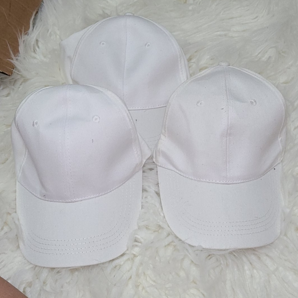 3/$15 Nwt 2 white baseball caps
